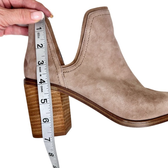 Steve Madden NEW Havannah Pointed Toe Cut-Out Booties Taupe Suede - Picture 9 of 16